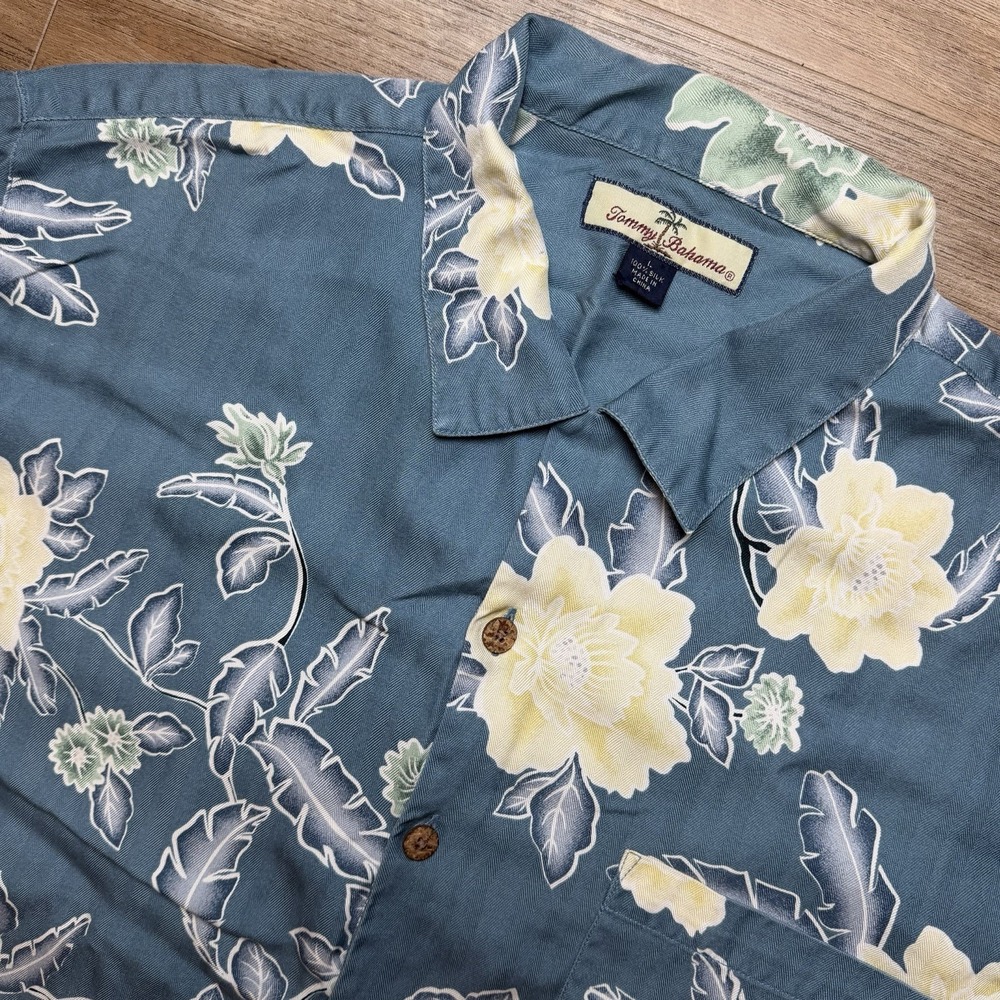 Tommy Bahama Shirt Mens Large Blue Silk Hawaiian Floral AOP‎ Beach Tropical